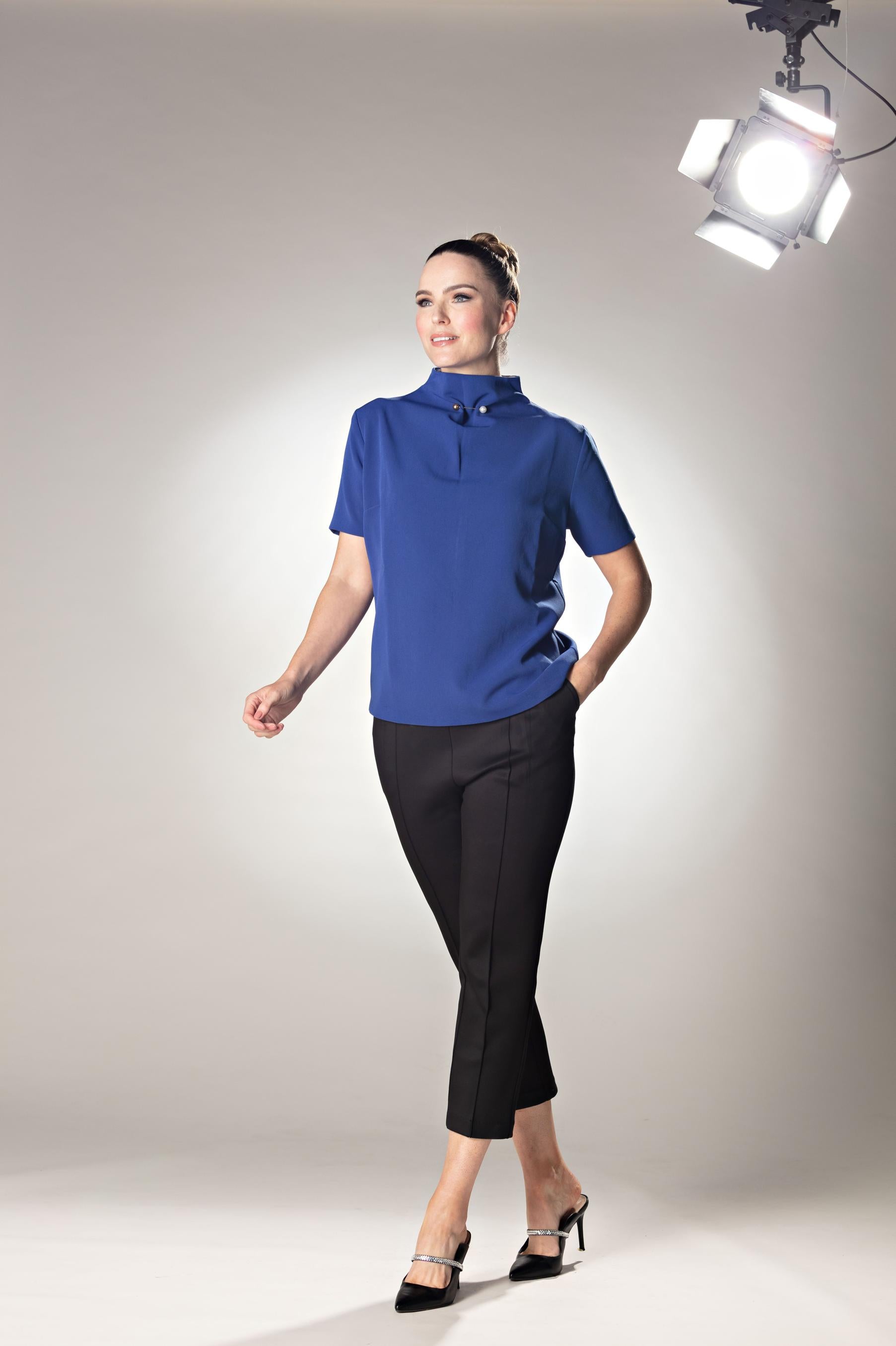 Pearl Pin Blue Top