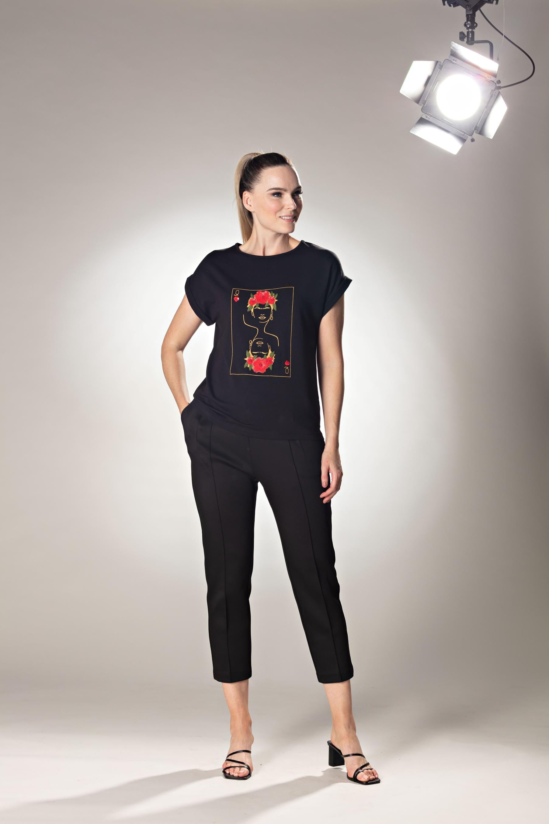 Black Frida Kahlo Tshirt