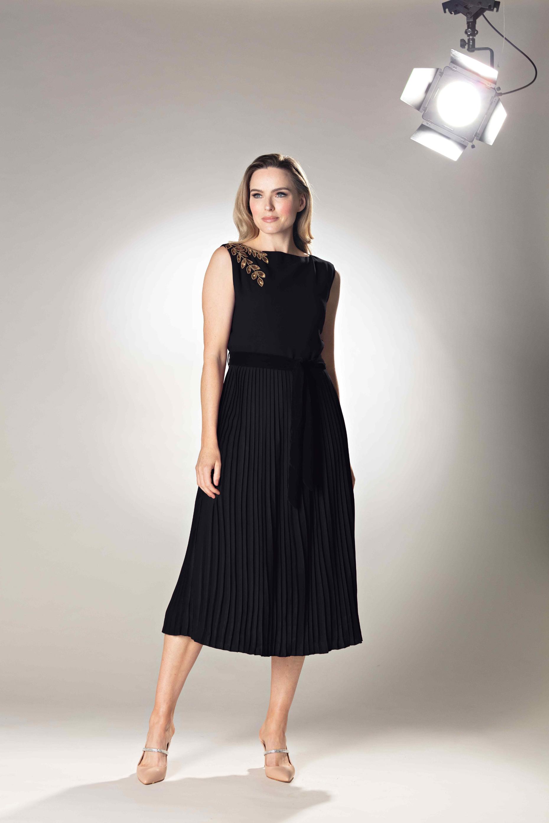 Pleated Skirt Style Midi Dress