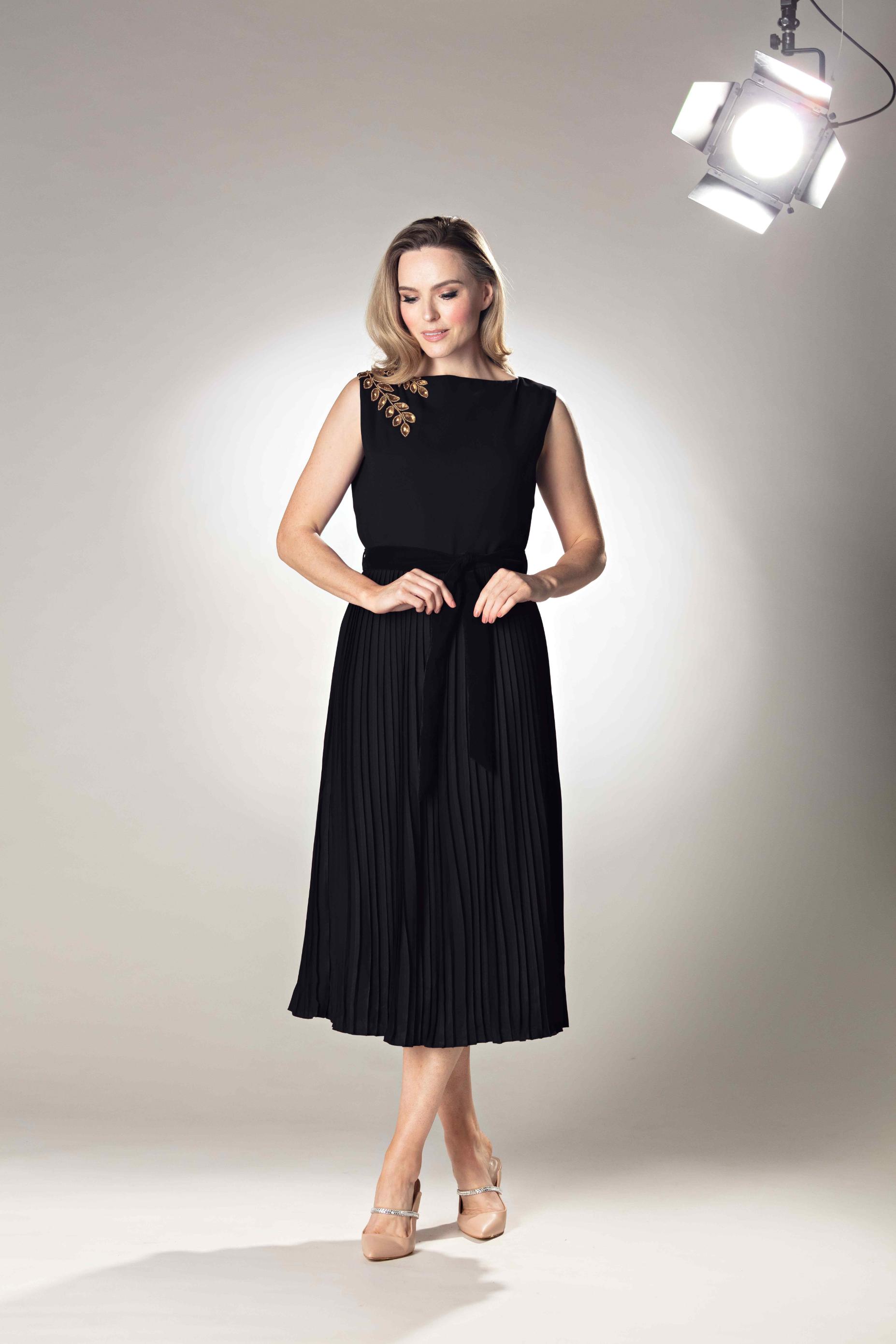 Pleated Skirt Style Midi Dress