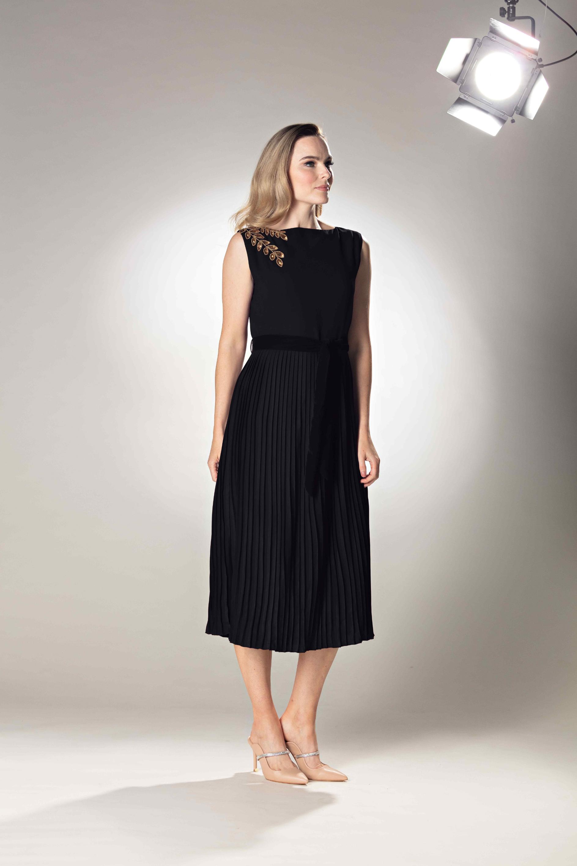 Pleated Skirt Style Midi Dress